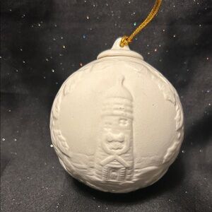 Bronner’s Elegant Creamy White Lighthouse Holiday Ornament (LC)